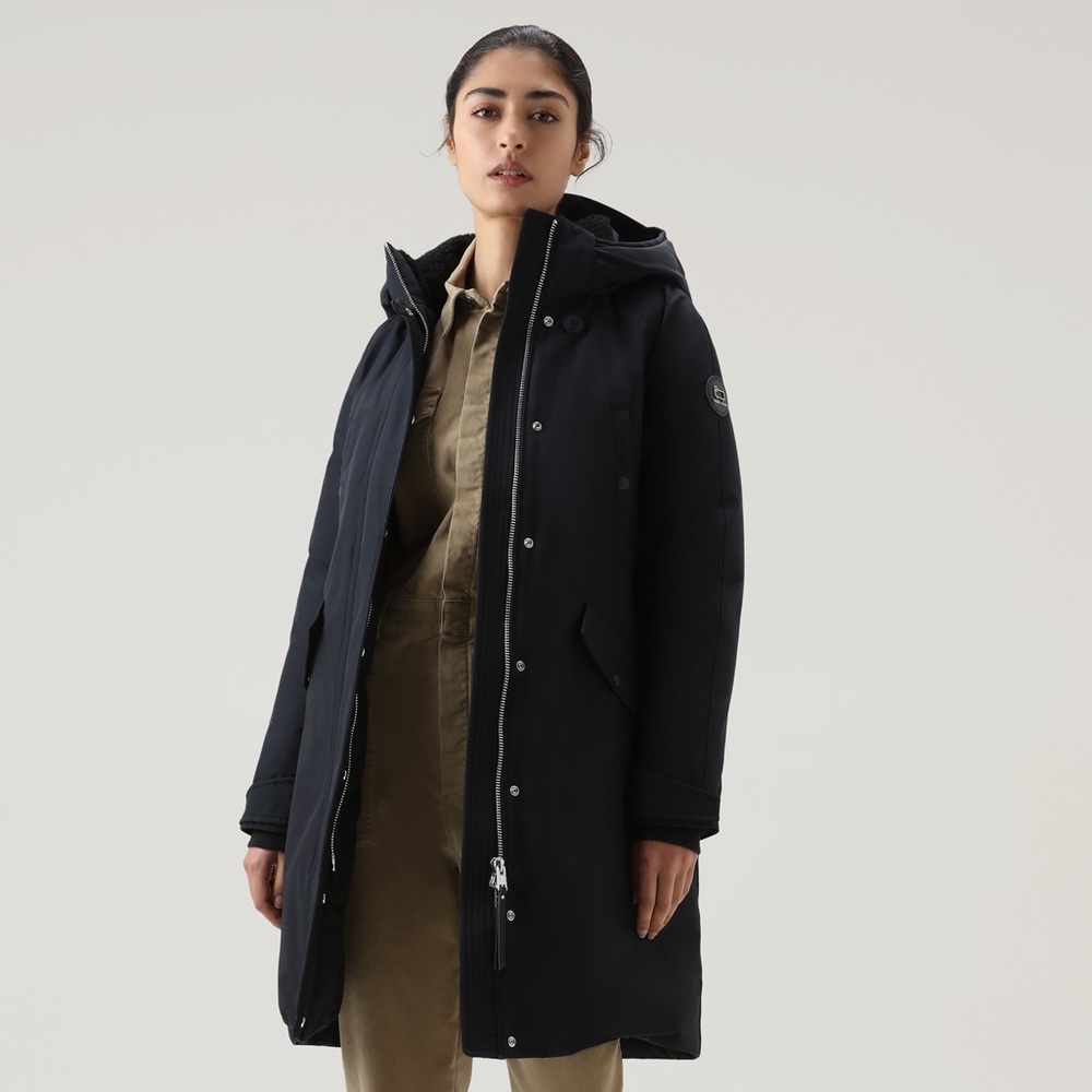 WOOLRICH Keating Long Parka in Ramar Cloth Dark Navy